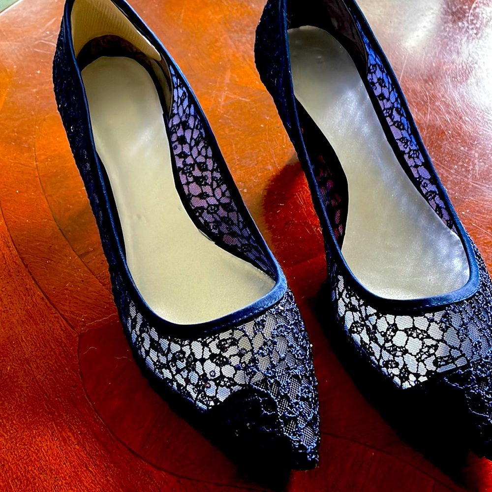 Adrianna Papell navy sequin  Mesh Kitten Heel Pumps shoes size 7.5